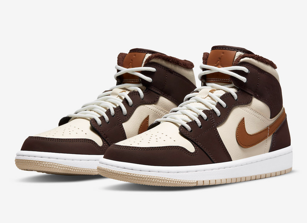 Brown Basalt Oatmeal (W) — Jordan 1 Mid SE