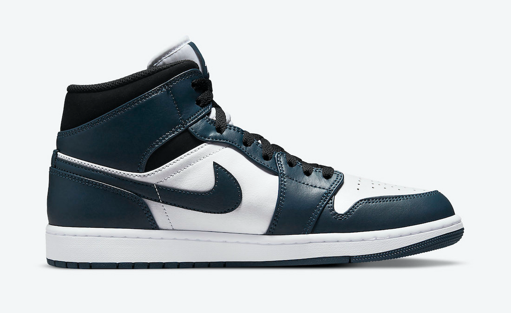 Armory Navy — Jordan 1 Mid