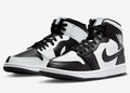 Split Black White (W) — Jordan 1 Mid