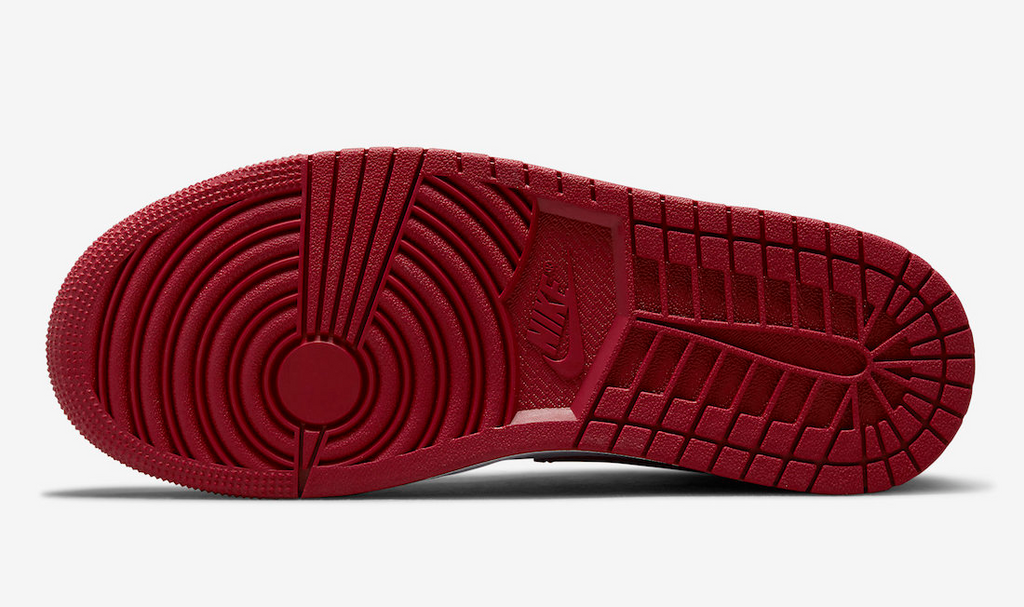 Reverse Chicago (W) — Jordan 1 Mid