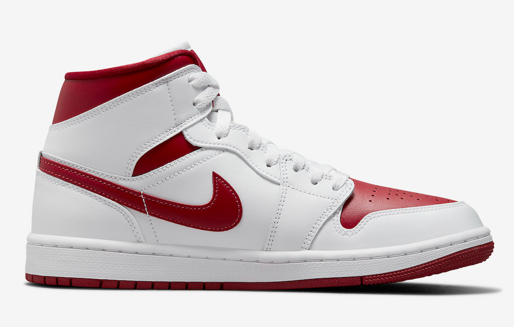 Reverse Chicago (W) — Jordan 1 Mid
