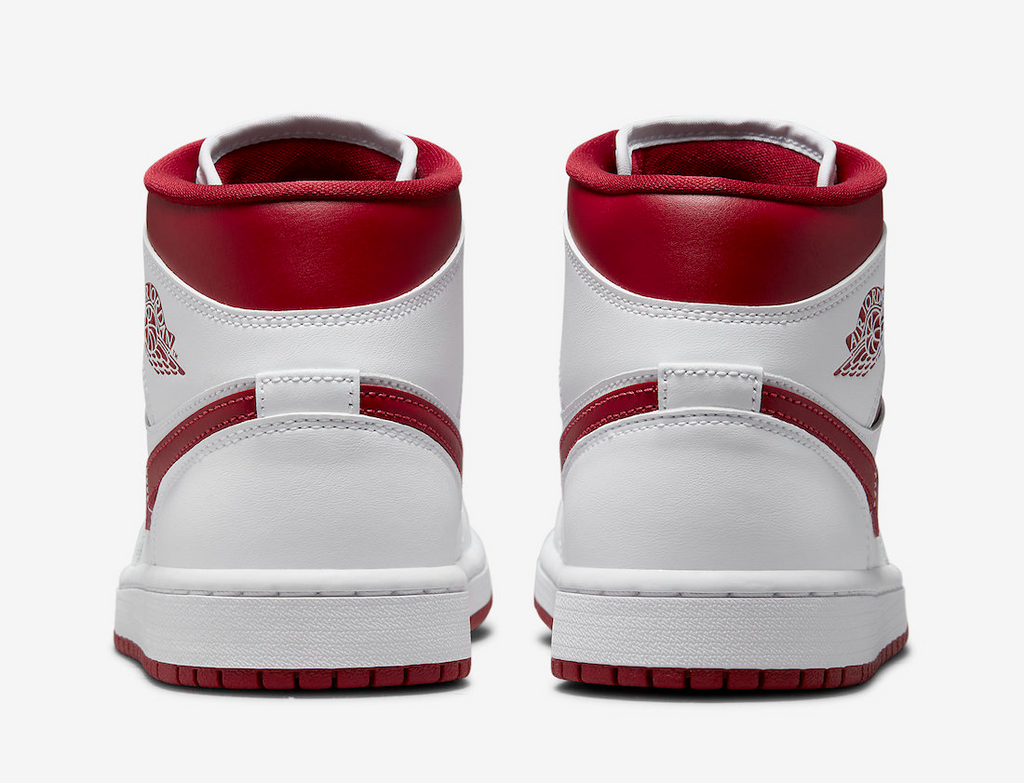 Reverse Chicago (W) — Jordan 1 Mid