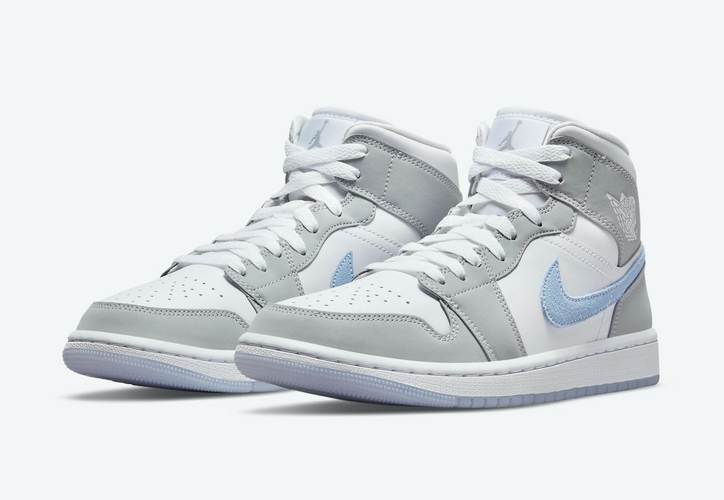 Wolf Grey Aluminum (Women's) — Jordan 1 Mid