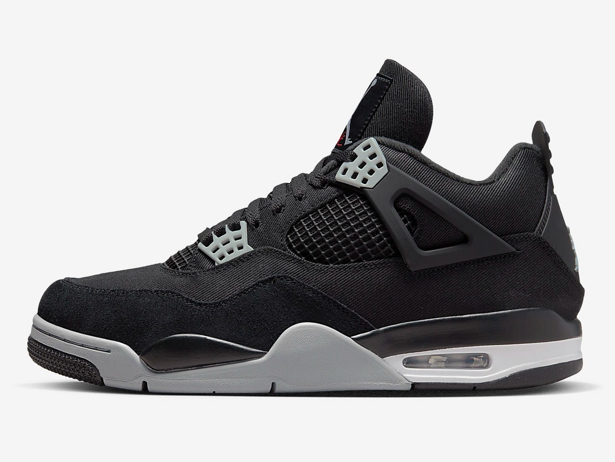 Black Canvas — Jordan 4 Retro SE