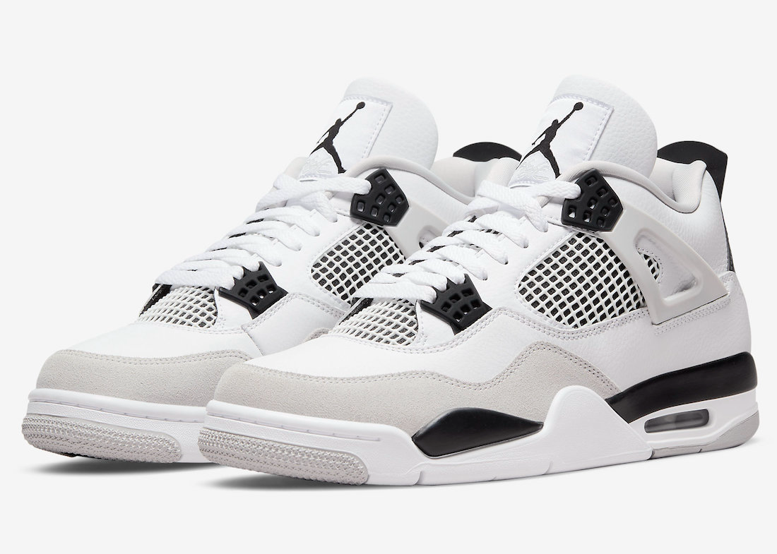 Military Black — Jordan 4 Retro