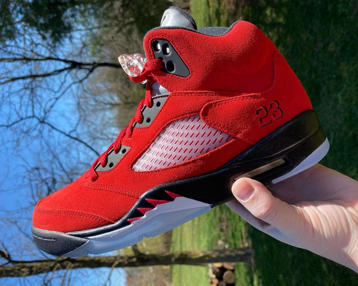 Raging Bull Red (2021) - DD0587 600 — Jordan 5 Retro