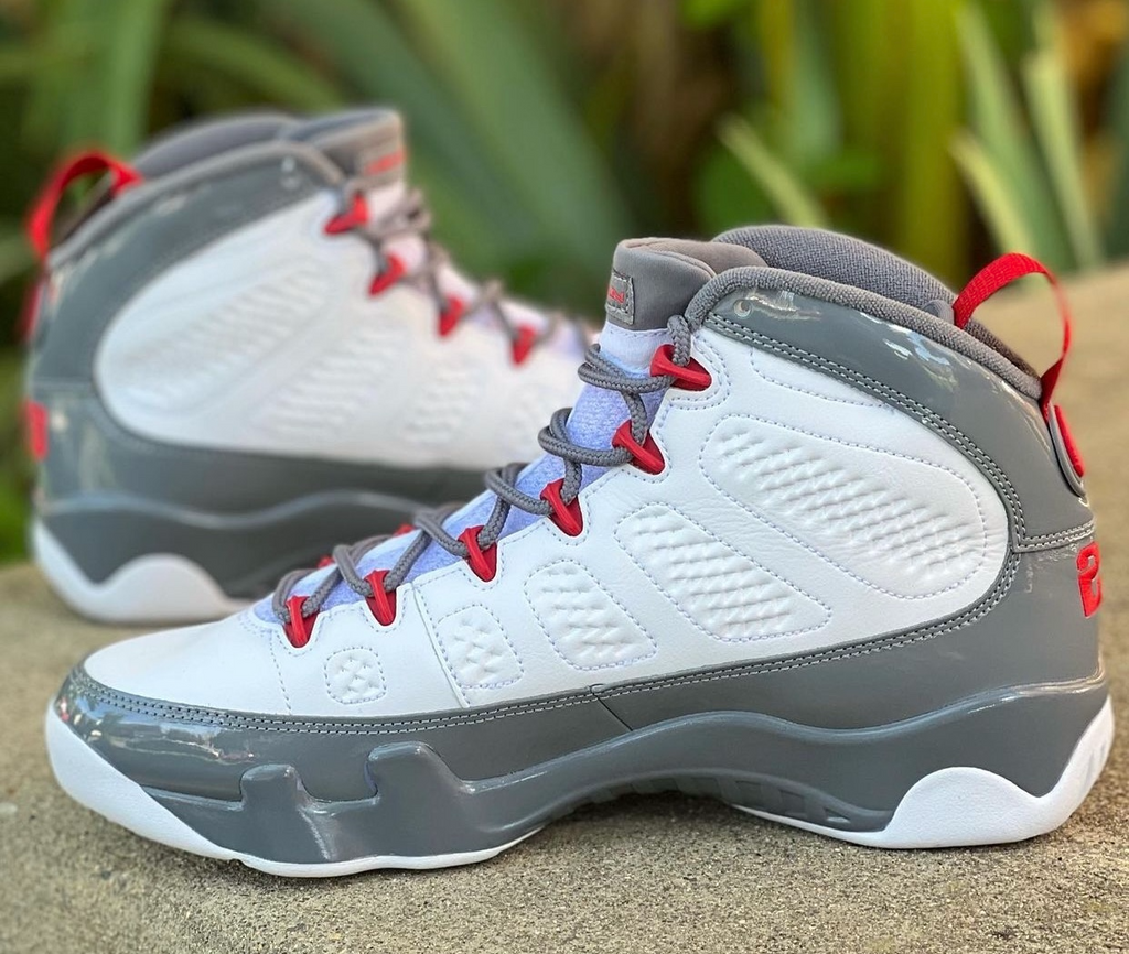 Fire Red — Jordan 9 Retro