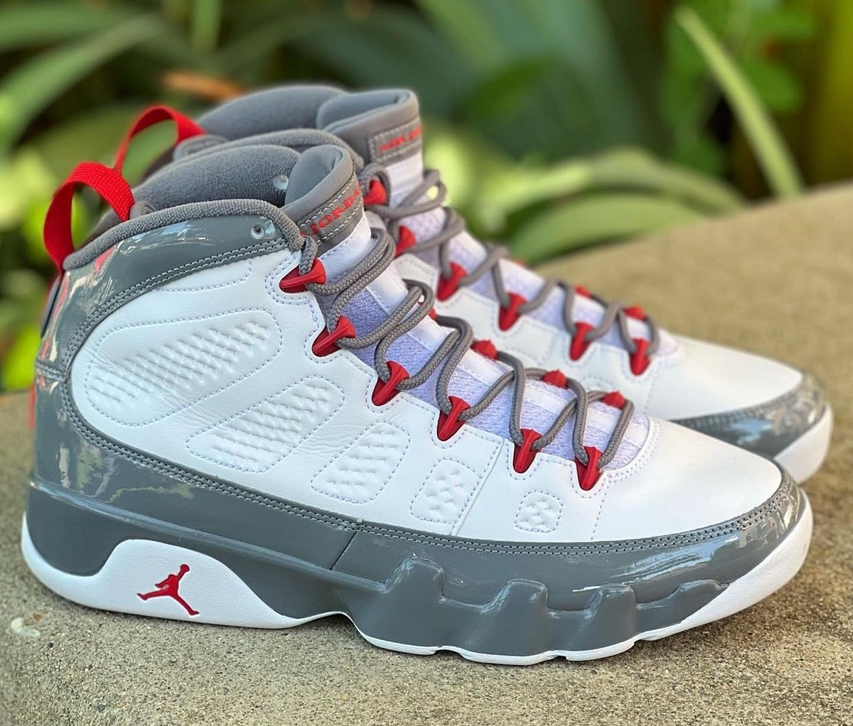Fire Red — Jordan 9 Retro