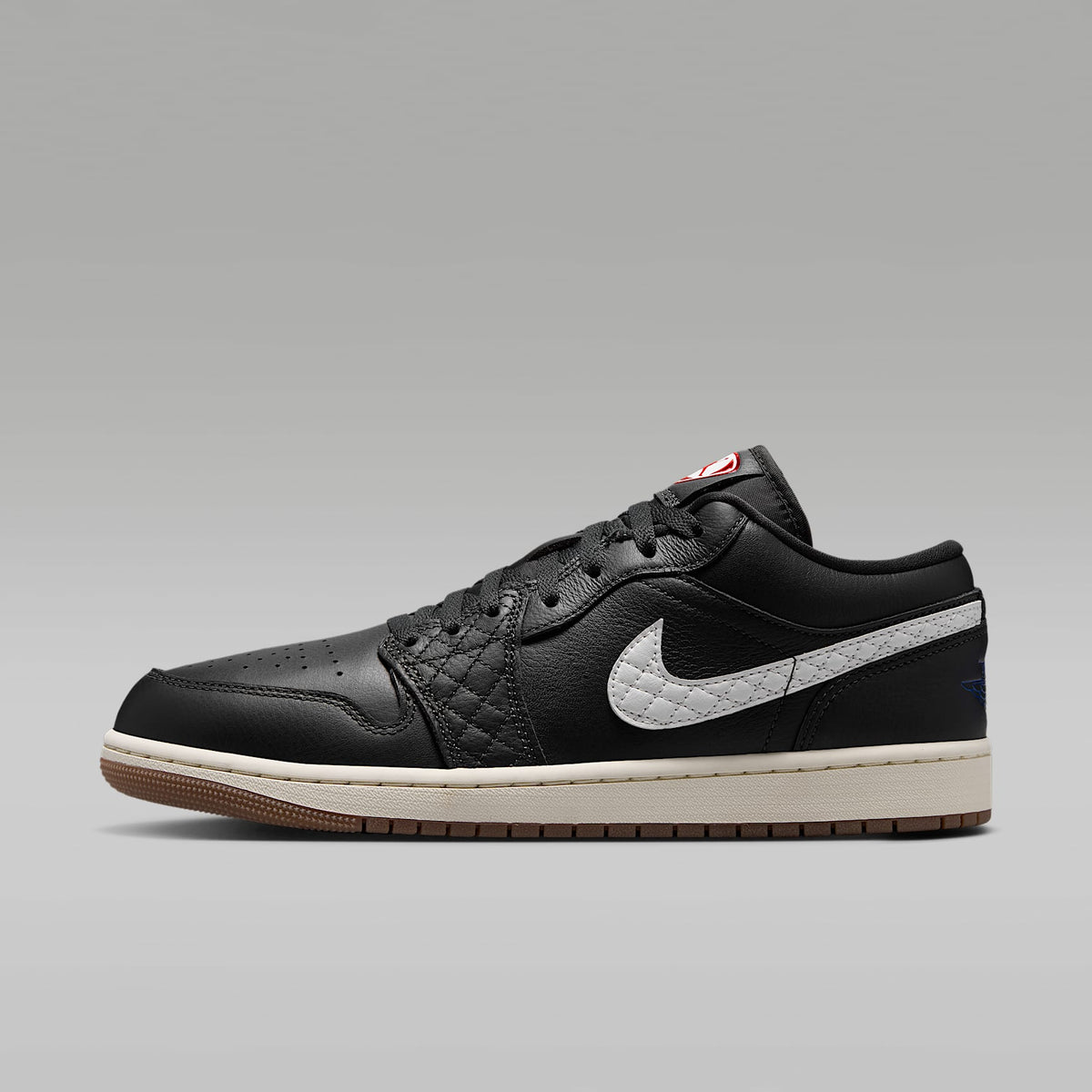 Off Noir — Air Jordan 1 Low SE IO2047-001