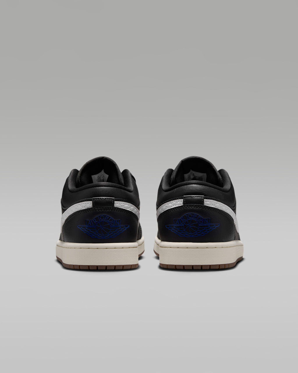 Off Noir — Air Jordan 1 Low SE IO2047-001