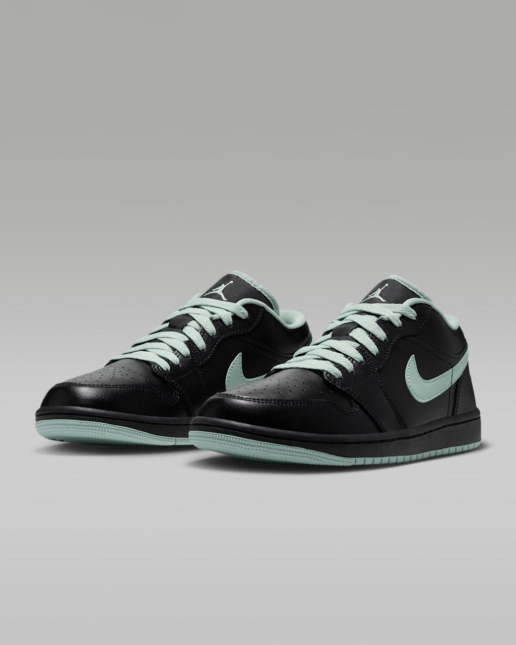 Black Pistachio Frost — Air Jordan 1 Low DC0774-008