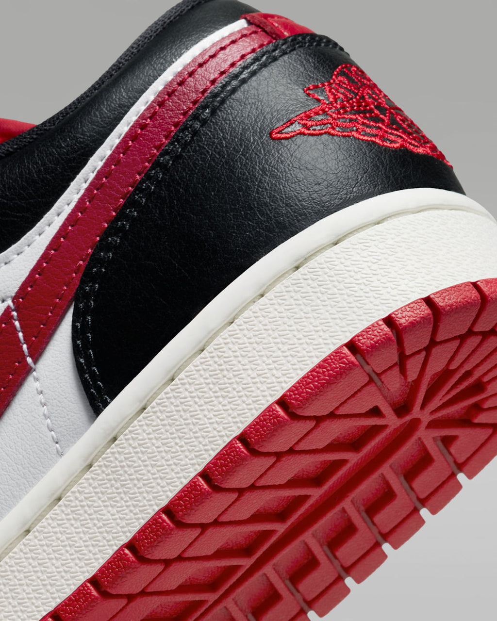 Gym Red — Air Jordan 1 Low DC0774-160