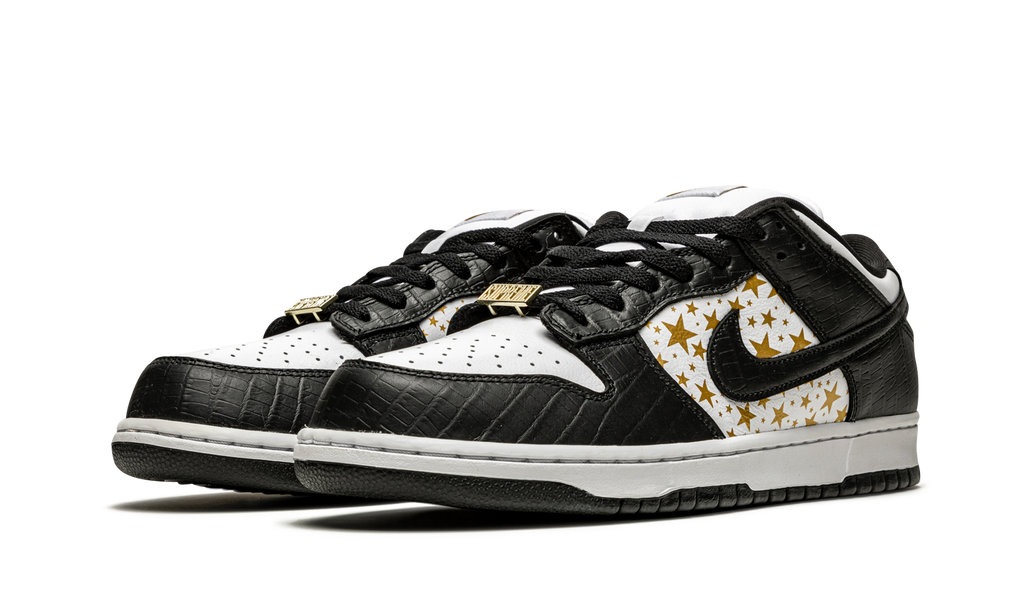 "Supreme - Stars - Black" SB Dunk Low DH3228 102 - product image from the listing.