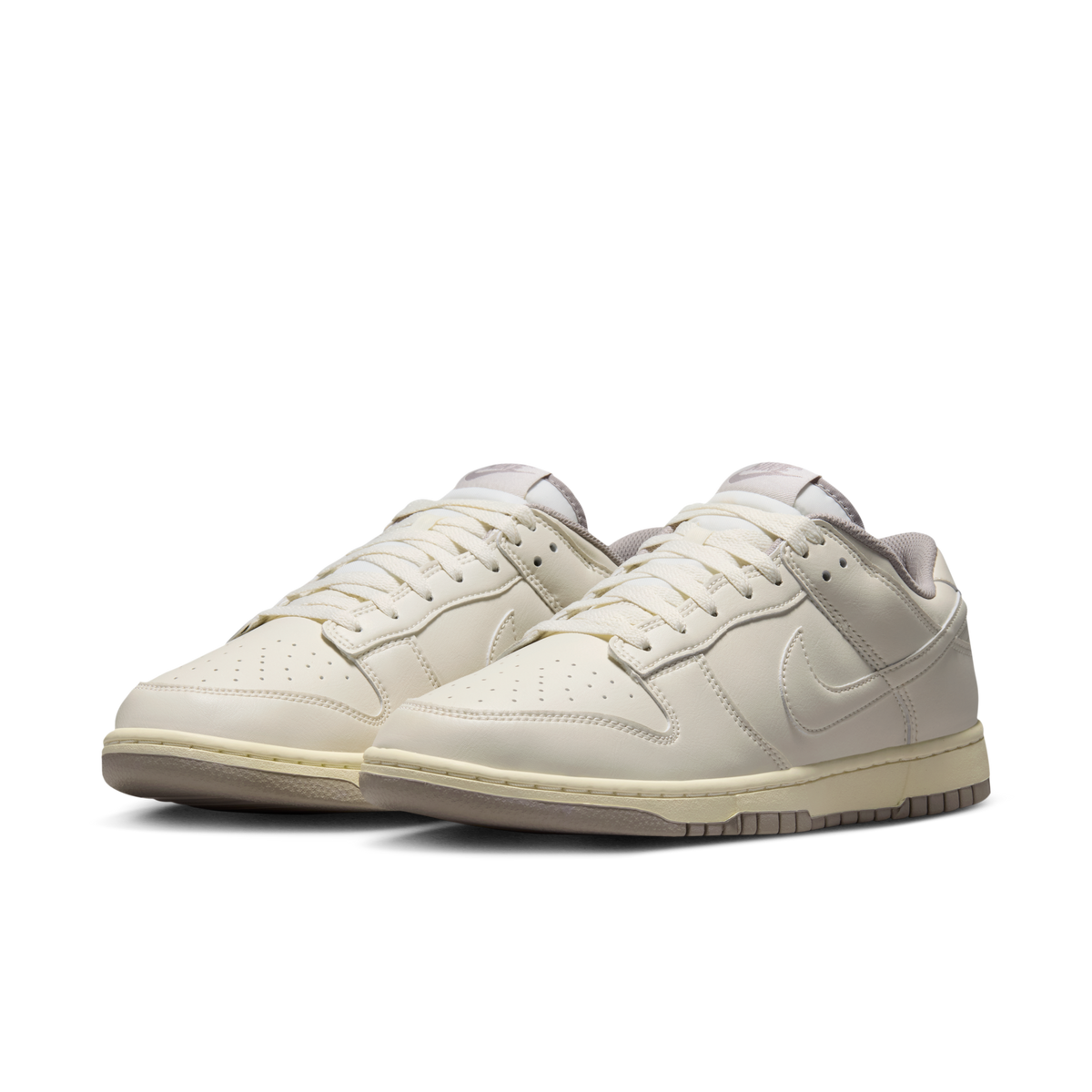 Soft Pearl — Nike Dunk Low Retro Sneaker HF5441-010