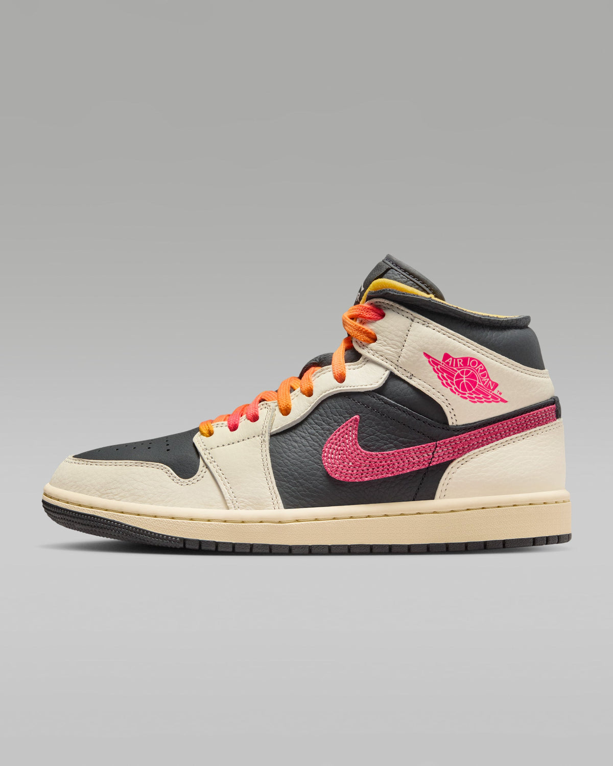 Flight Club — Air Jordan 1 Mid IB7007-107