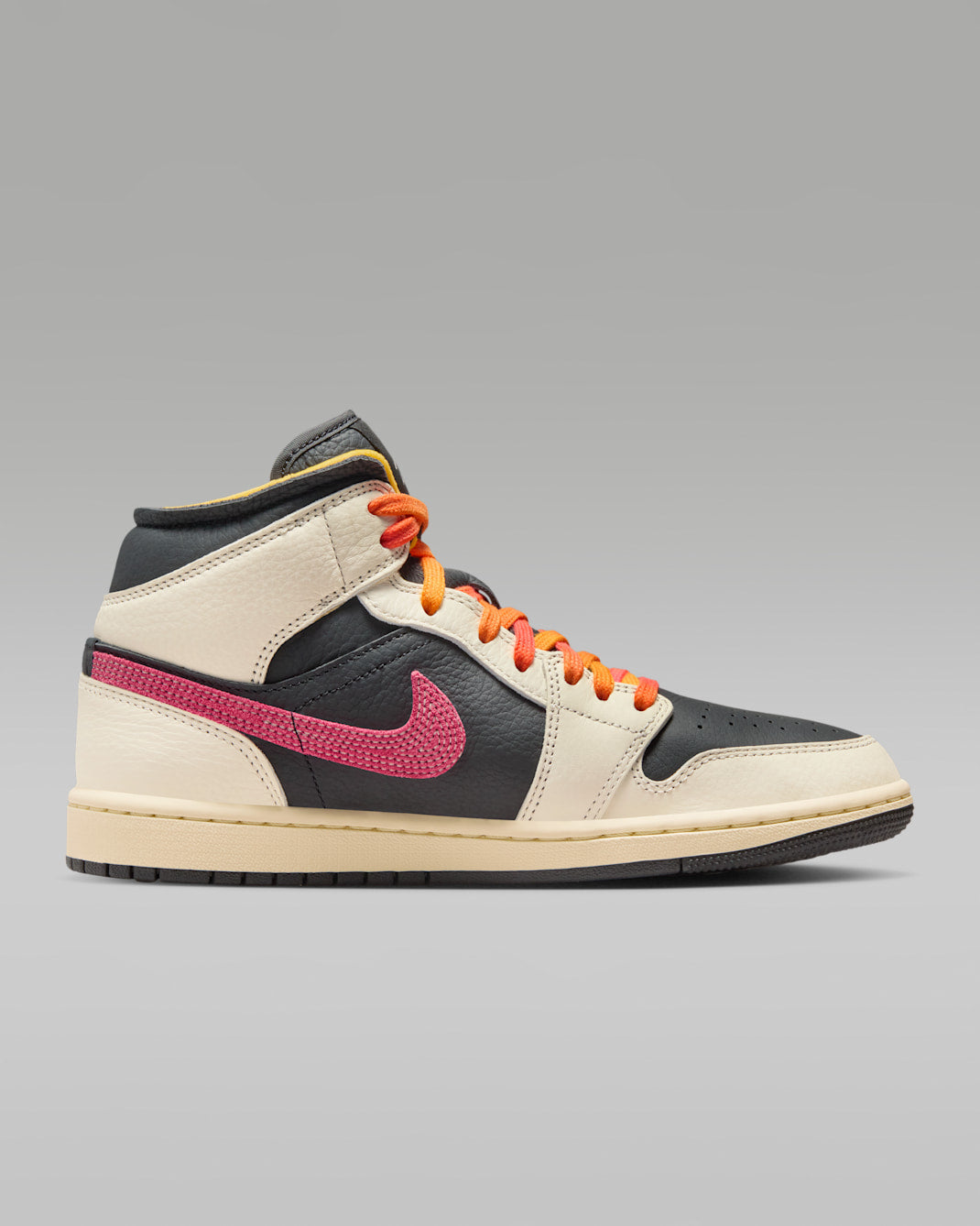 Flight Club — Air Jordan 1 Mid IB7007-107