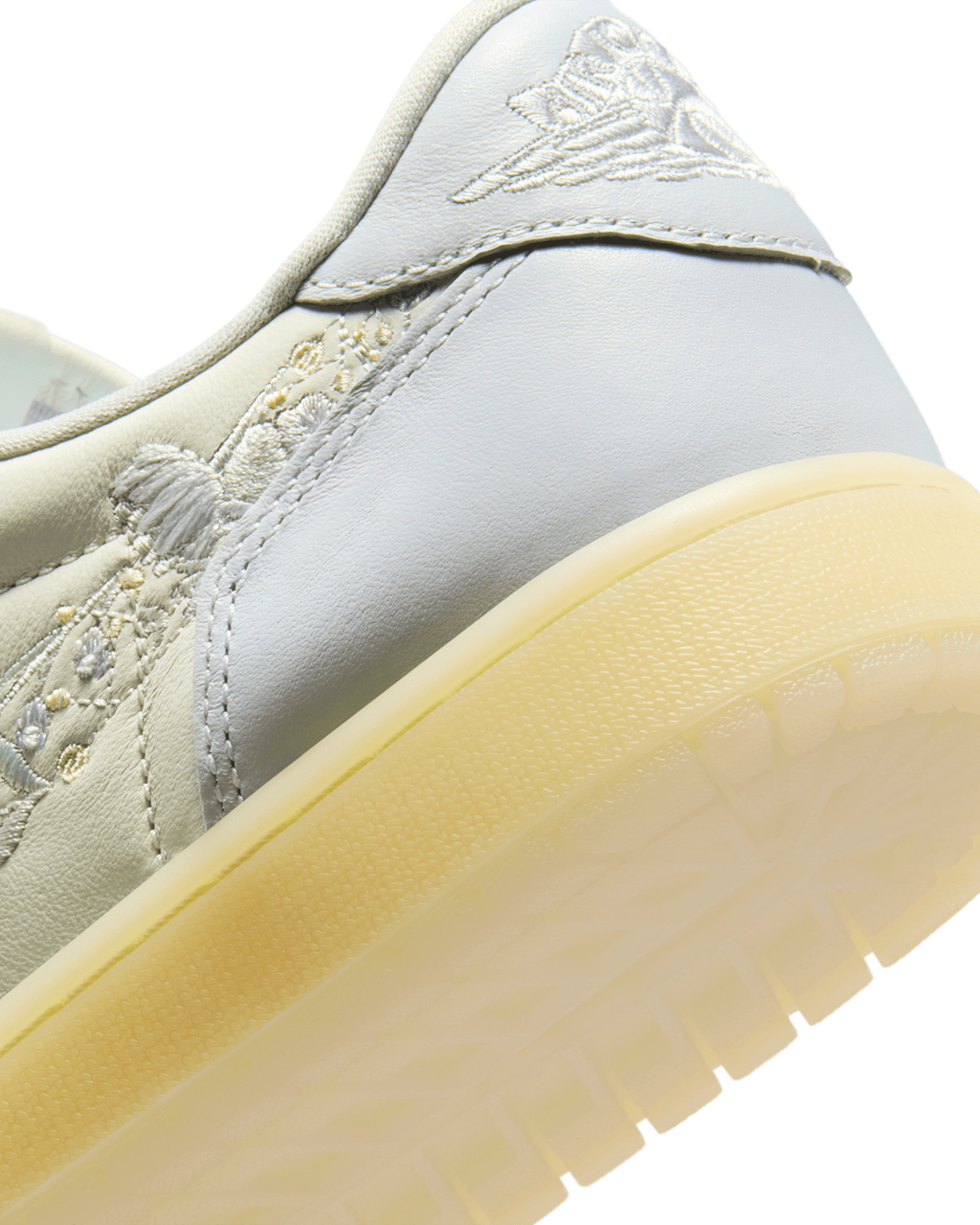 Floral Swoosh — Air Jordan 1 Low OG Sneakers IF4391-100