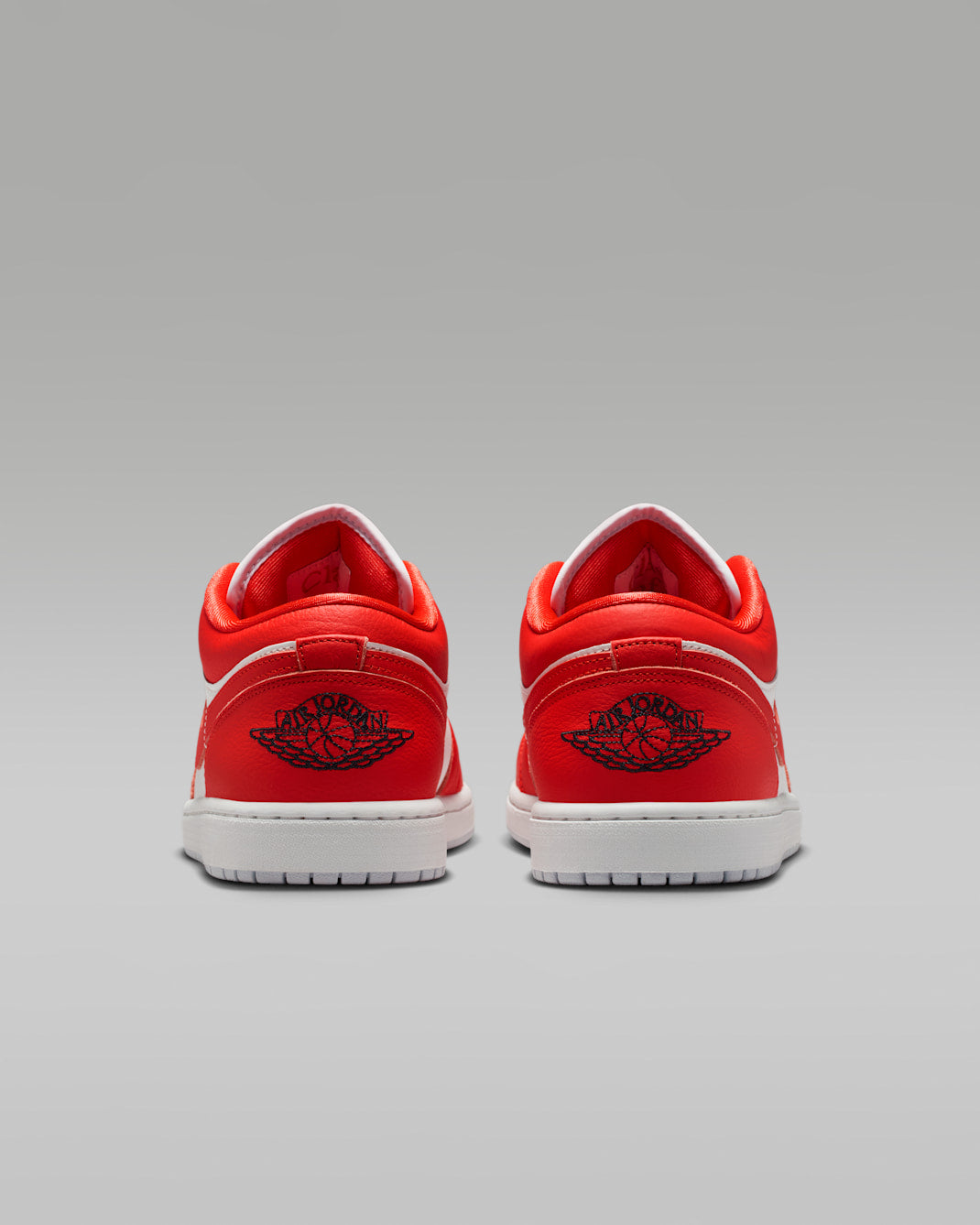 Chile Red — Air Jordan 1 Low SE Sneakers II9813-600