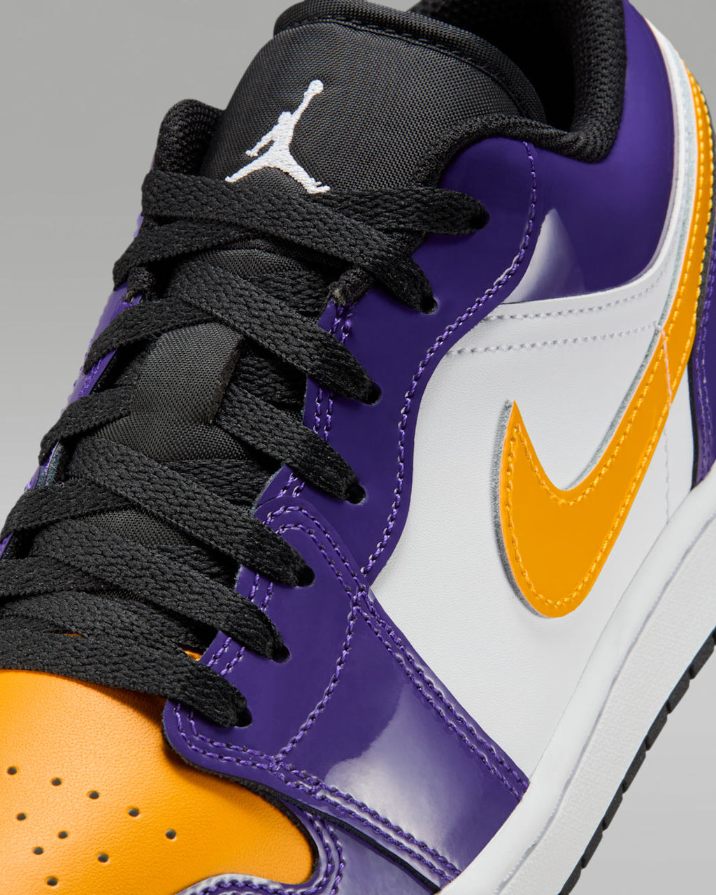 Court Purple — Air Jordan 1 Low SE IQ9389-547