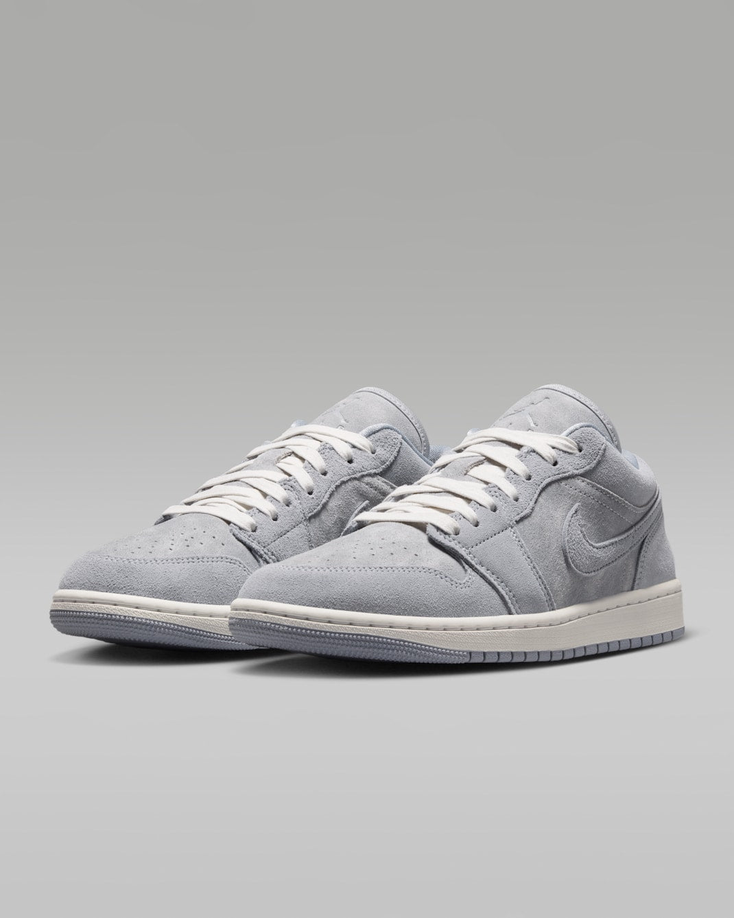 Wolf Grey — Air Jordan 1 Low SE IW0819-498