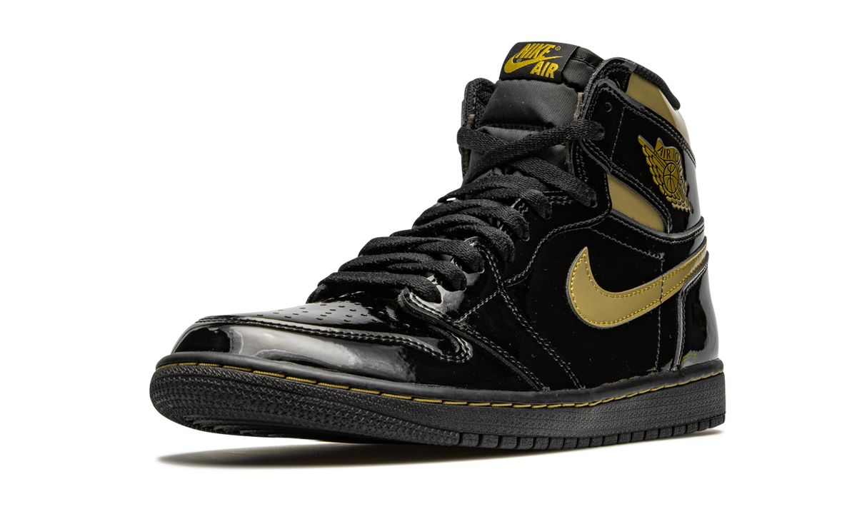 "Black Metallic Gold" Air Jordan 1 Retro High OG 555088 032 - product image from the listing.
