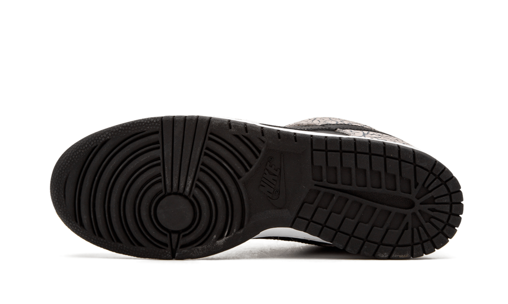 "Supreme - Black Cement" SB Dunk Low Pro 304292 131 - product image from the listing.