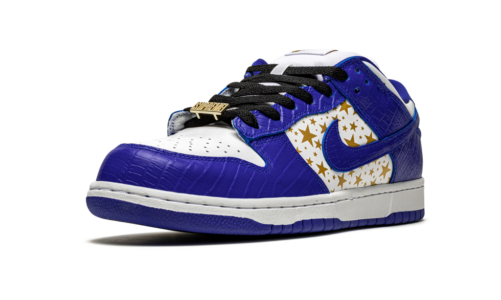 "Supreme - Stars - Hyper Blue" SB Dunk Low DH3228 100 - product image from the listing.