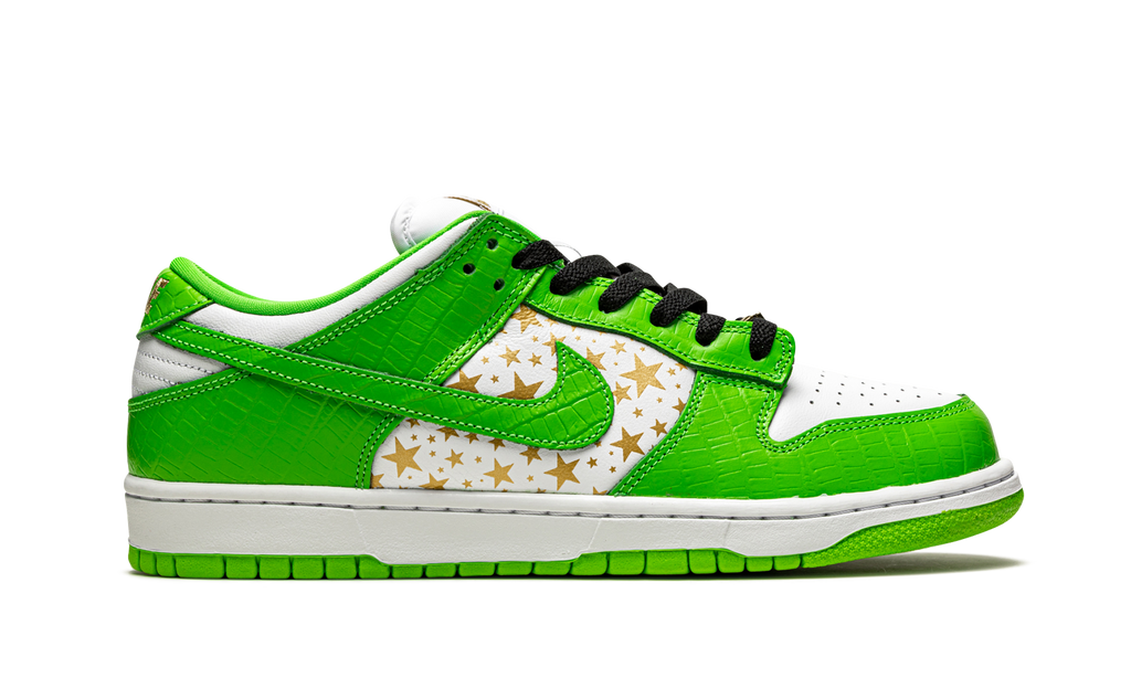 "Supreme - Stars - Mean Green" SB Dunk Low DH3228 101 - product image from the listing.