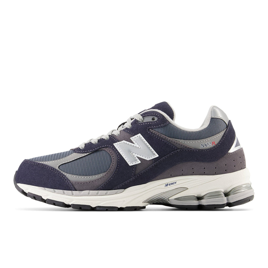 New Balance 2002R M2002RSF Navy / Grey / Cream Sneakers