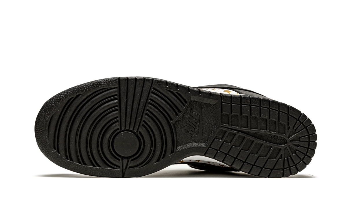 "Supreme - Stars - Black" SB Dunk Low DH3228 102 - product image from the listing.