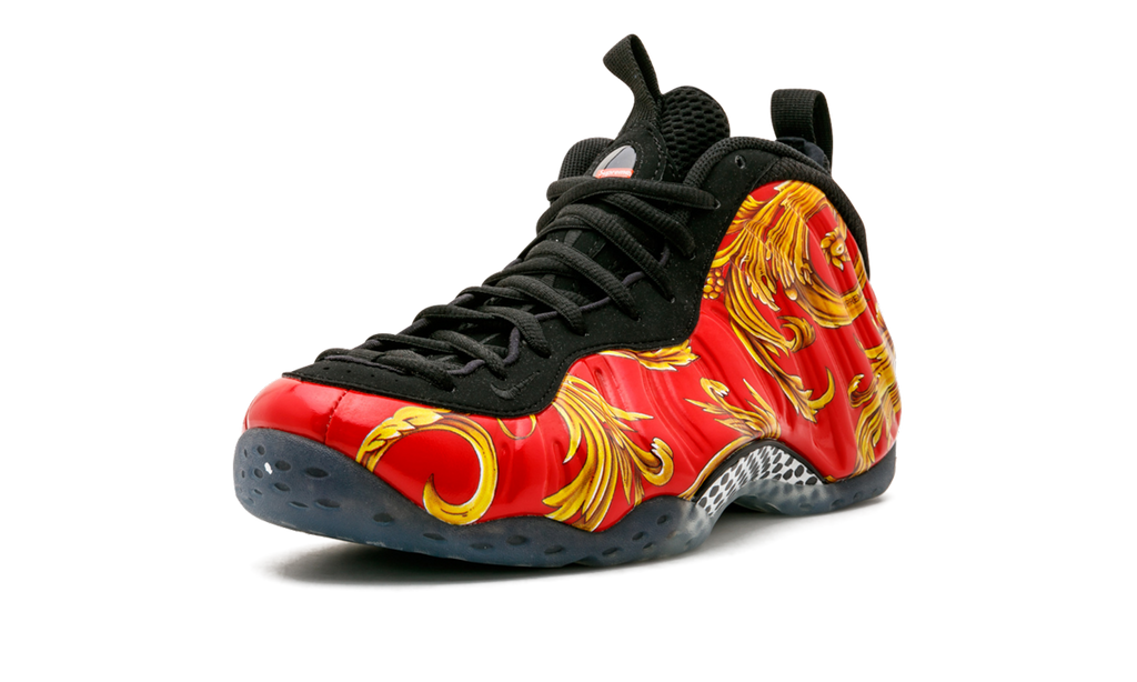 "Supreme - Red" Air Foamposite One 652792 600 - product image from the listing.