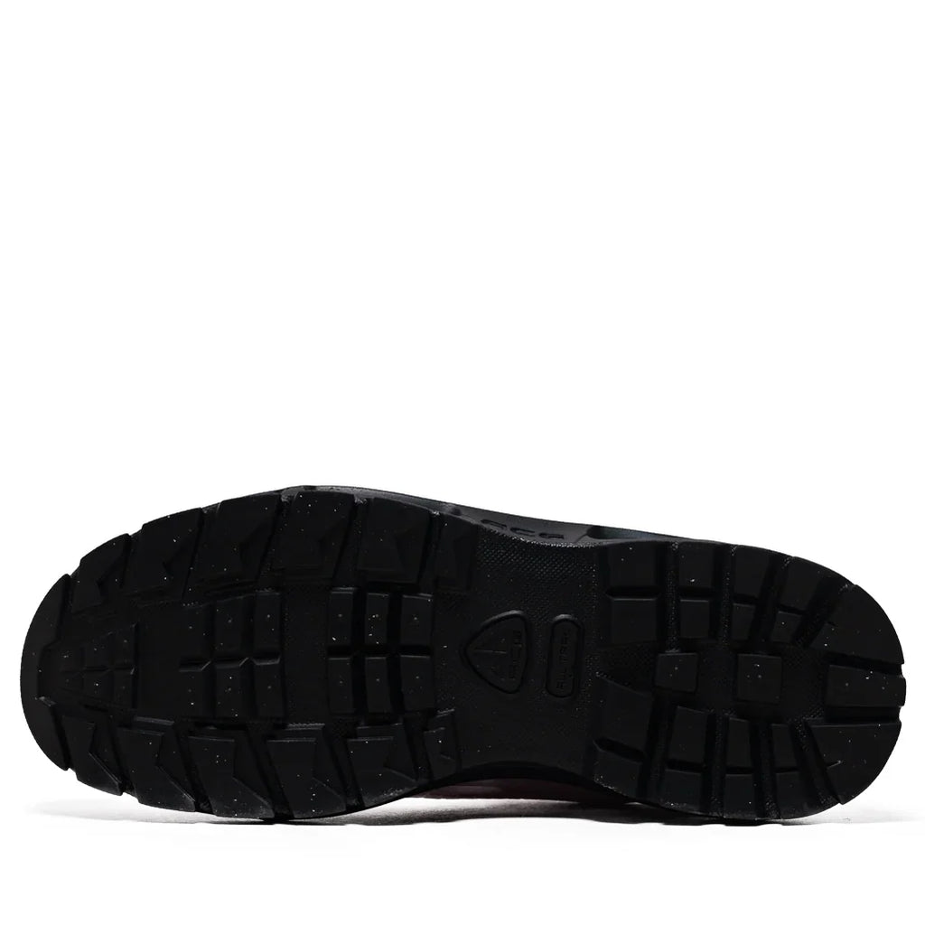 Neo Pink — Nike Air Max Goadome Low SP — product image