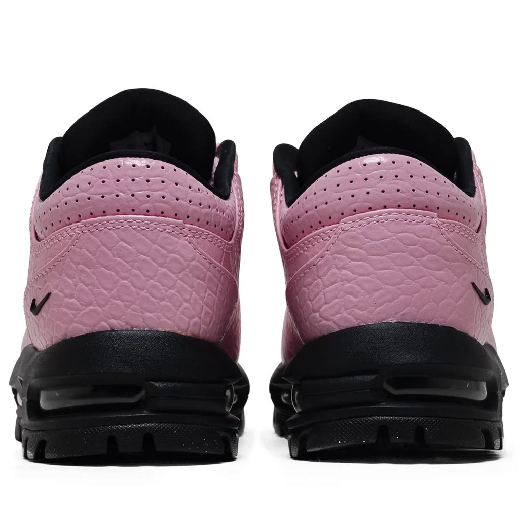 Neo Pink — Nike Air Max Goadome Low SP — product image