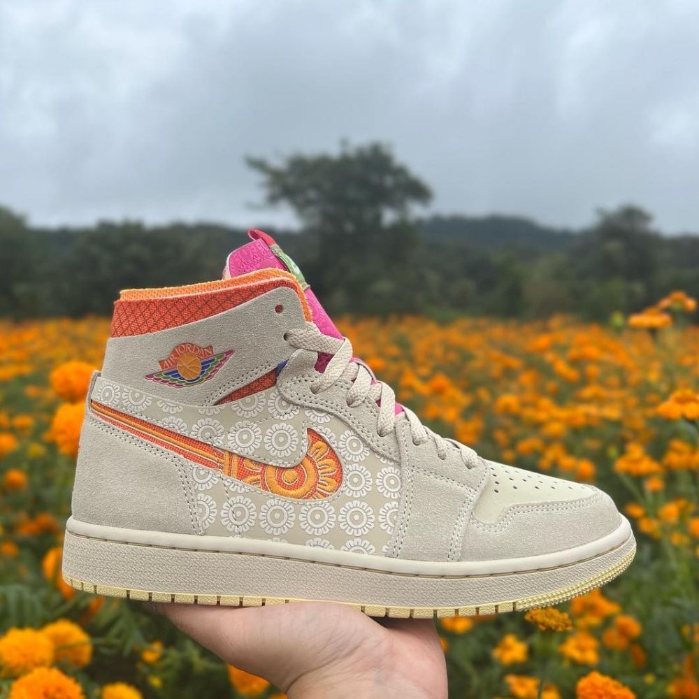 Zoom Air CMFT Somos Familia Tan — Air Jordan 1 High — product image