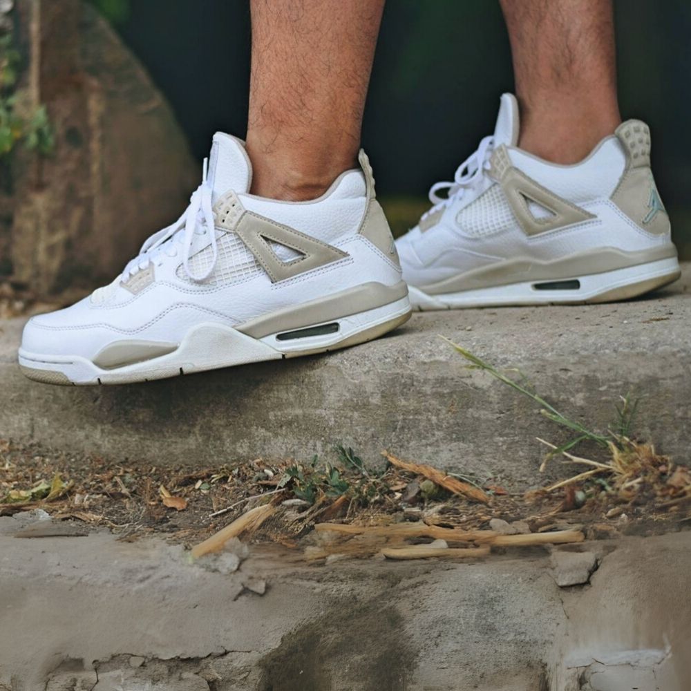 Linen White Sand 2017 — Air Jordan 4 Retro — product image