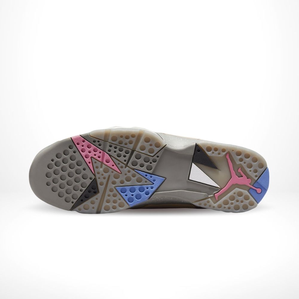 Sapphire Pink SE — Air Jordan 7 Retro — product image