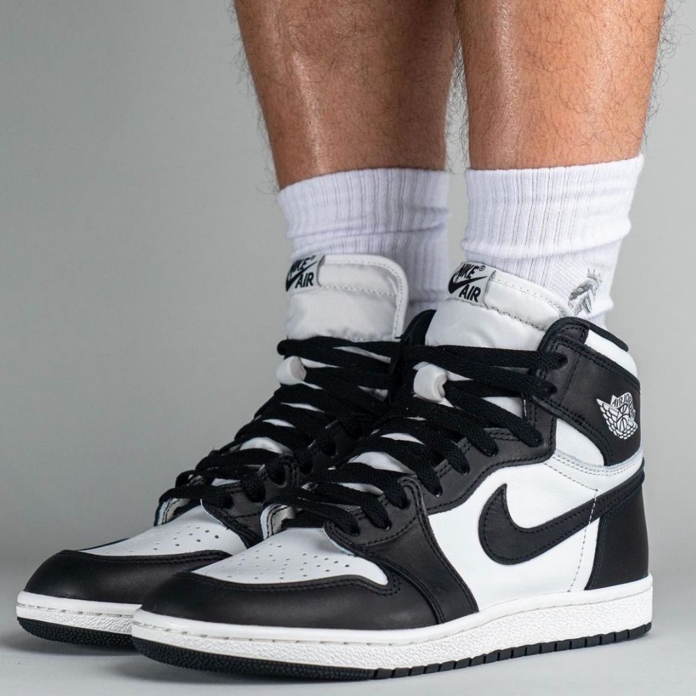 85 Black White — Air Jordan 1 High — product image