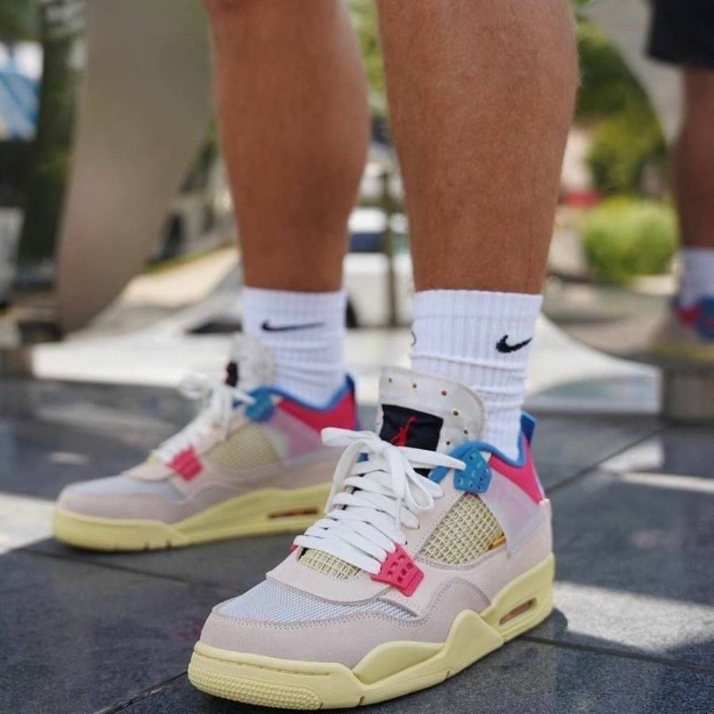 Air Jordan 4 Retro with Nike Air Union LA Guava Ice Pink — product image