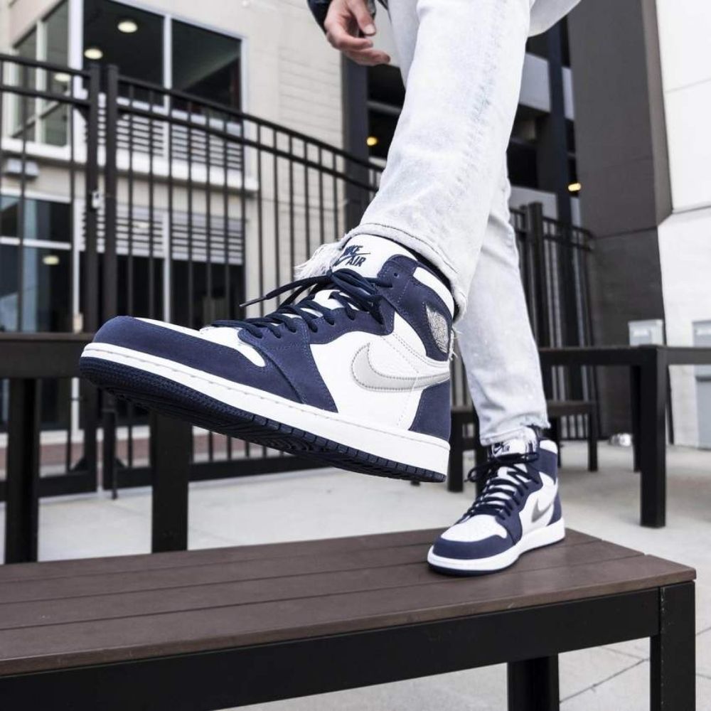 Midnight Navy — Air Jordan 1 Retro High — product image