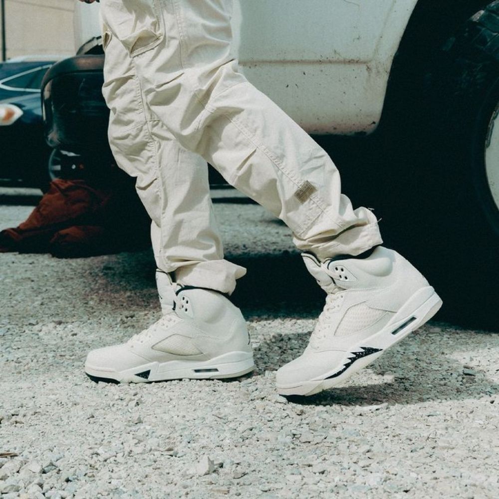 Sail — Air Jordan 5 Retro SE — product image