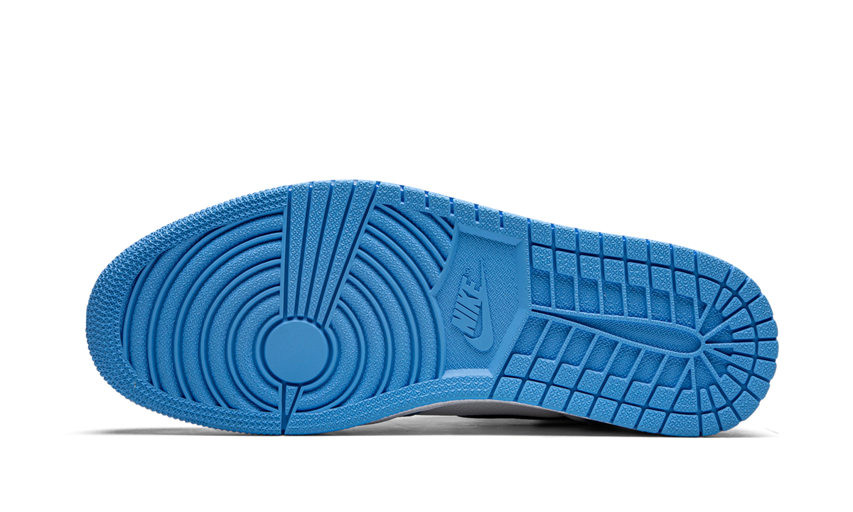 "University Blue" Air Jordan 1 Retro High OG 555088 134 - product image from the listing.