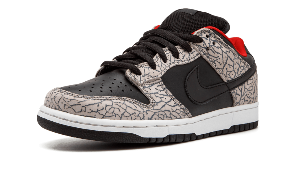 "Supreme - Black Cement" SB Dunk Low Pro 304292 131 - product image from the listing.