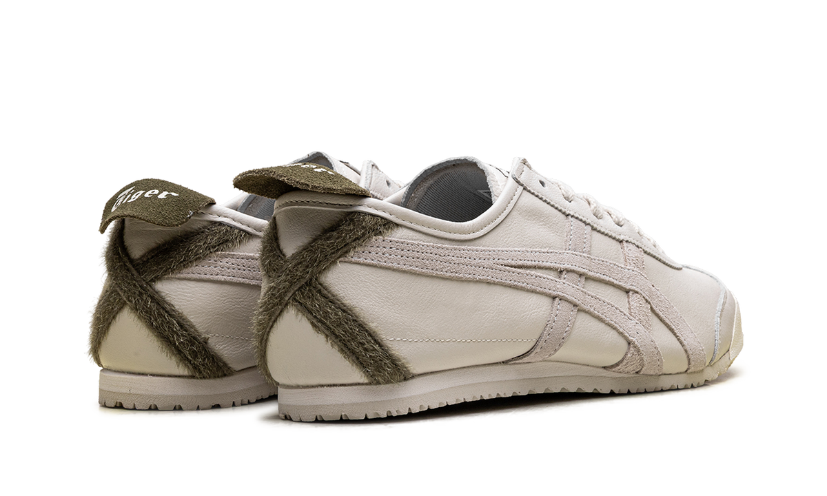 Onitsuka Tiger Tiger Mexico 66 in Cream Bronze Green 226636 - product image from the listing.
