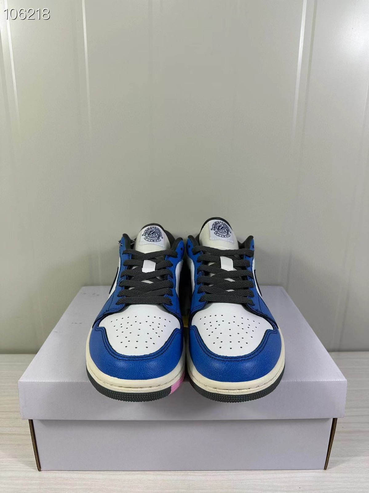 Air Jordan 1 Low Summit White Game Royal FV8439-104 - product image from the listing.