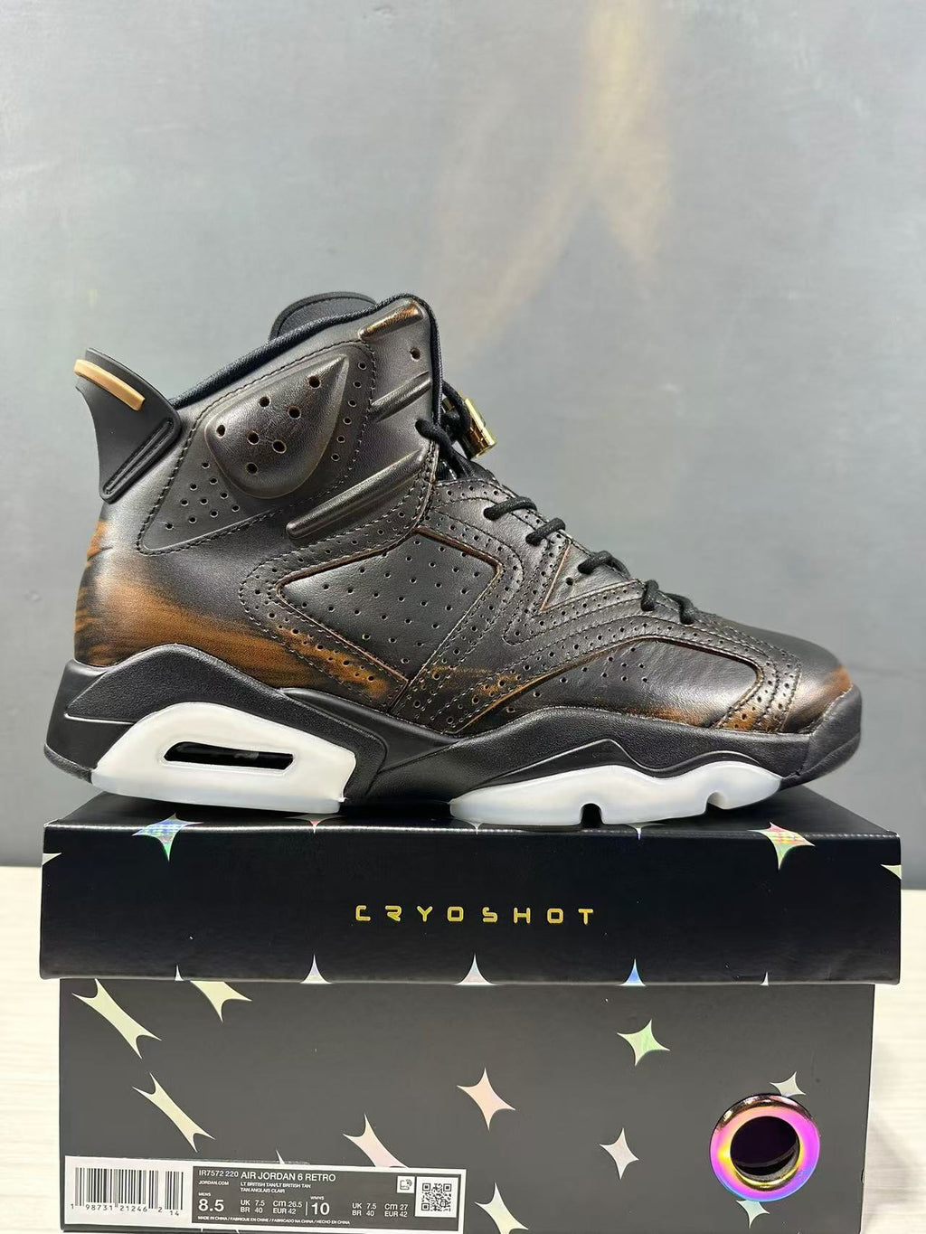 Air Jordan 6 Xuan Wu Black Basketball Sneakers IR7572-220 - product image from the listing.