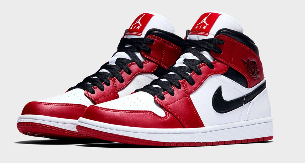 Chicago (2020) — Jordan 1 Mid