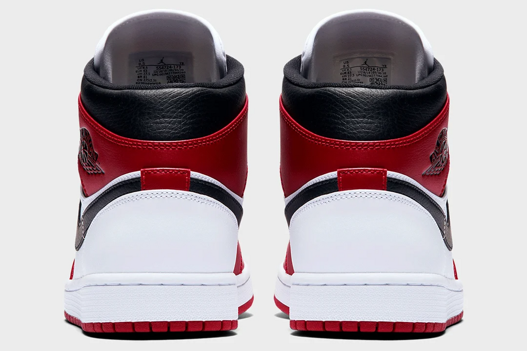 Chicago (2020) — Jordan 1 Mid