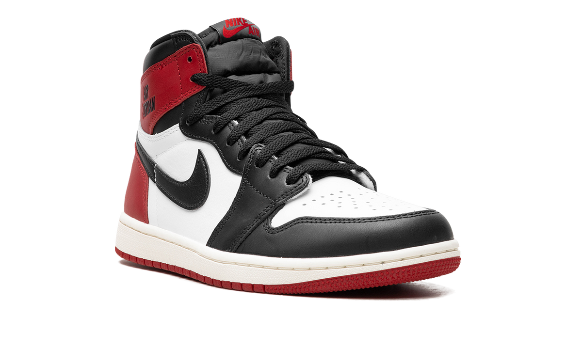 "Black Toe Reimagined" Air Jordan 1 High OG DZ5485 106 - product image from the listing.