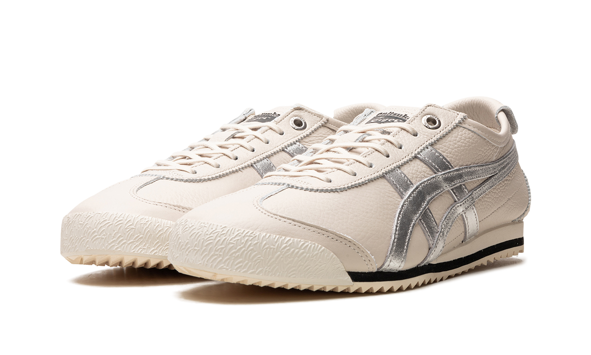 Onitsuka Tiger Mexico 66 Sd in Birch Silver 123352 - product image from the listing.