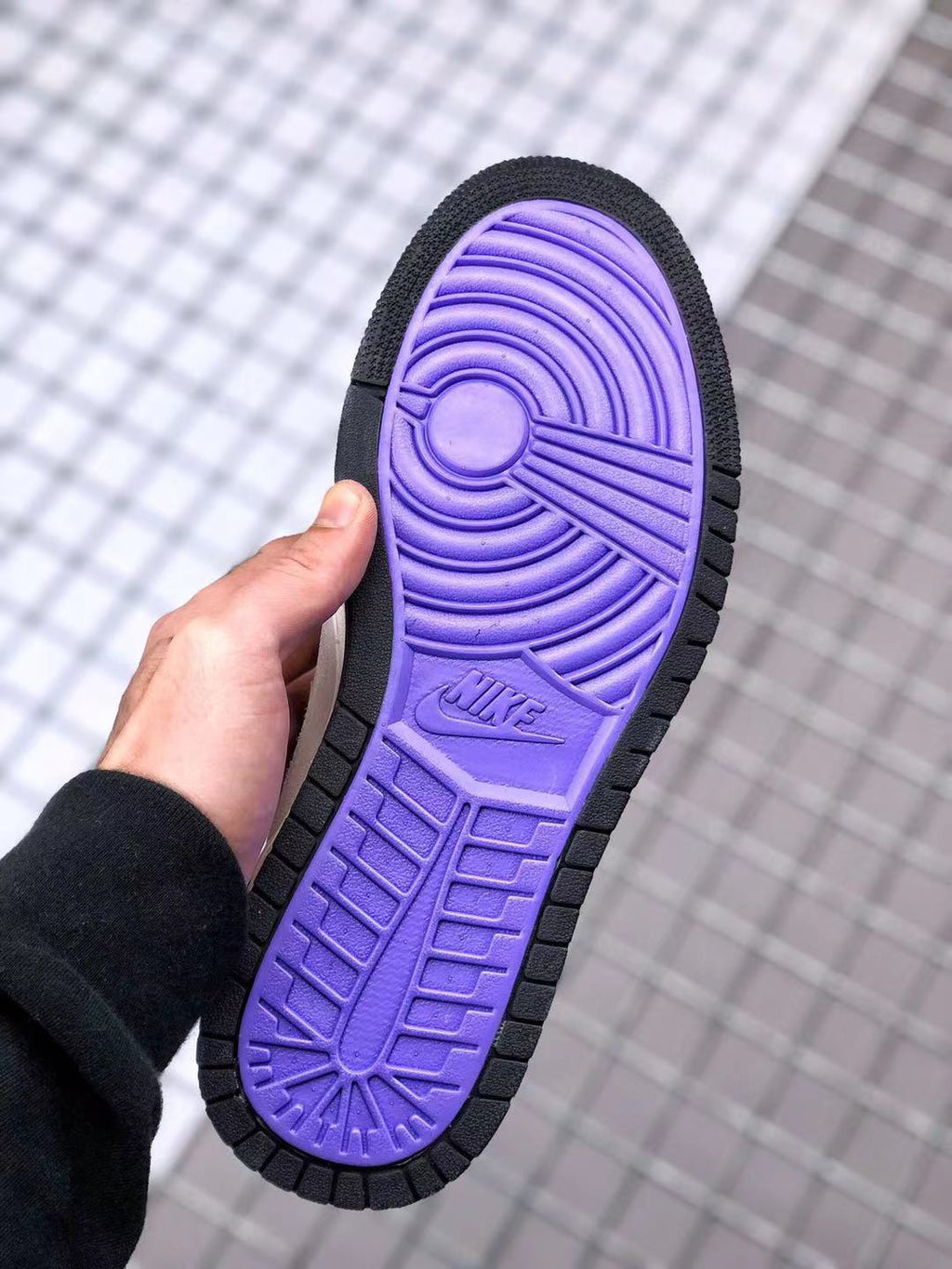 Air Jordan 1 Zoom CMFT PSG Black White Sneakers - product image from the listing.